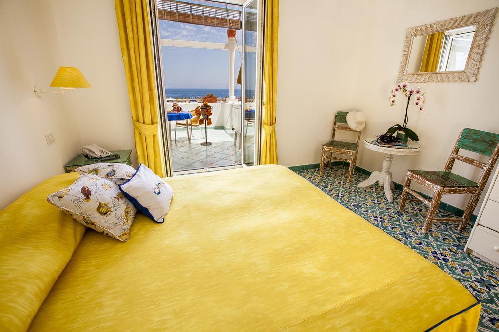 Hotel La Sirenella Lacco Ameno  Esterno foto
